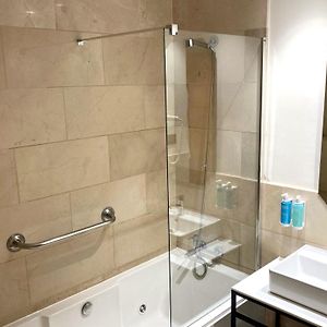 Habitación Superior con 2 Camas Individuales